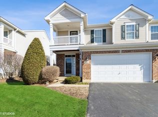 621 Nelson Ct, Geneva, IL 60134