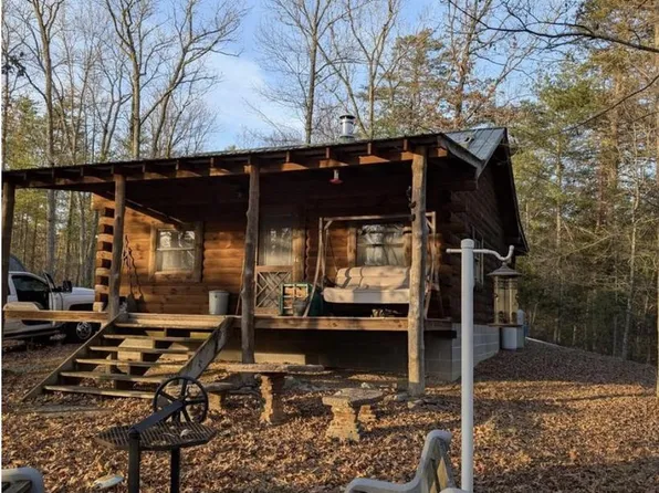 422 Cabin Hollow Ln, Brandywine, WV 26802