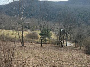 Hillside Bluffs Ln, Buckeye, WV 24924