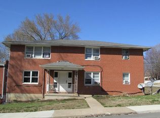 218 E 6th St #D, Alton, IL 62002