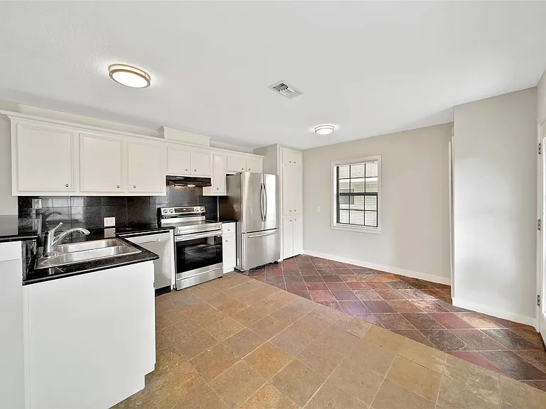 3315 S Braeswood Blvd — Photo 12