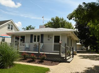 44 W Bowen St, Frankfort, IL 60423