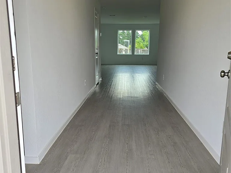 25560 Blossom Ct — Photo 2