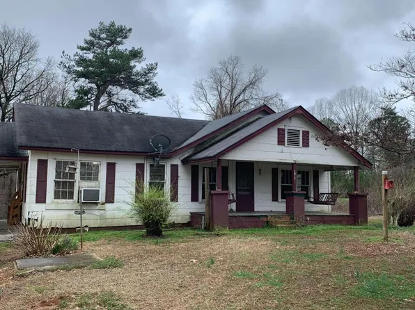 6010 Ben Parks Rd, Murrayville, GA 30564