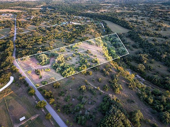 3rd image of 7275 Creek Rd