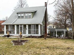 3325 Crescent Dr, Des Moines, IA 50312