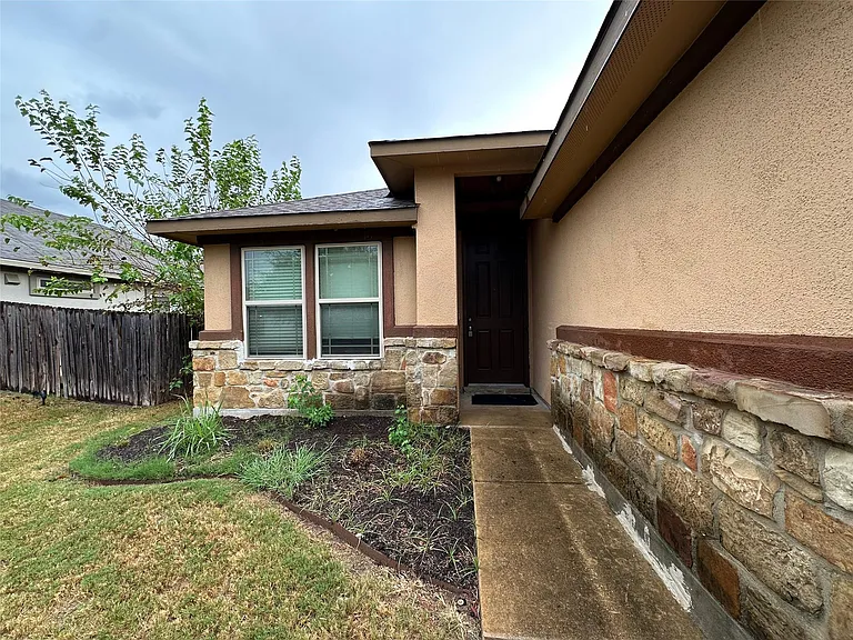 19013 Mangan Way — Photo 3