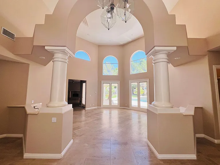 7408 Silver Palm Ave — Photo 3