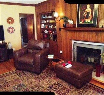 4th image of 1825 McCreary Ave