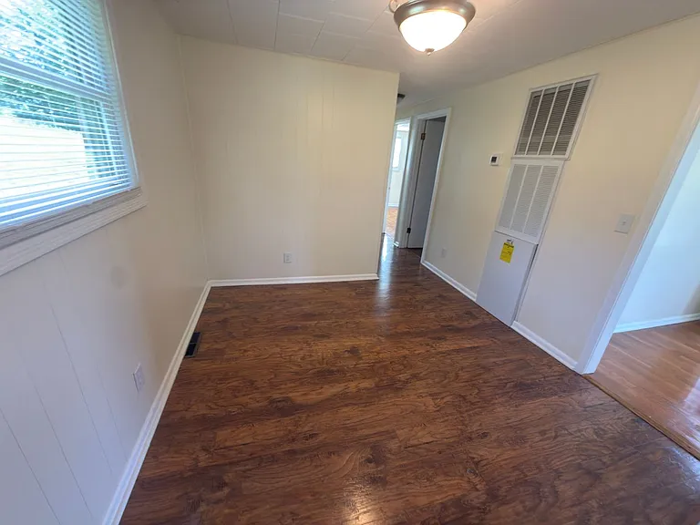 945 Depot St NE — Photo 9