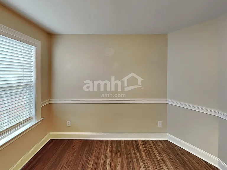 4013 Lilac Ln — Photo 15