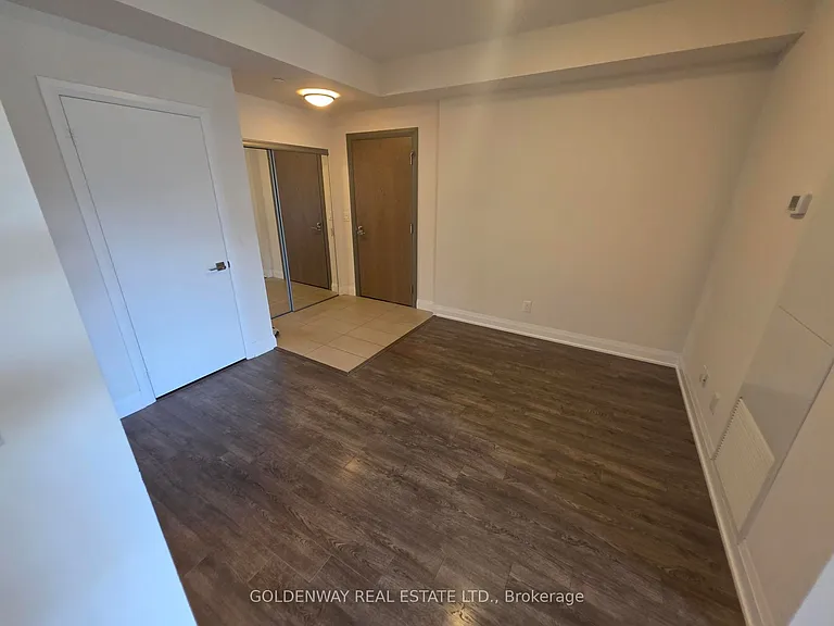 18 Uptown Dr #325 — Photo 4