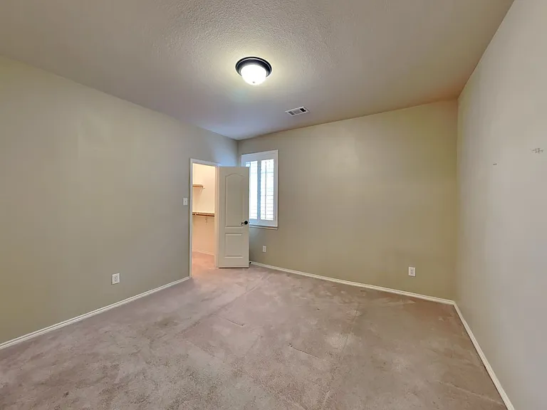 226 Knapford Sta — Photo 11