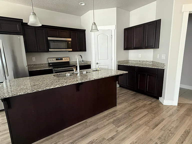 1628 N 3950 W — Photo 2