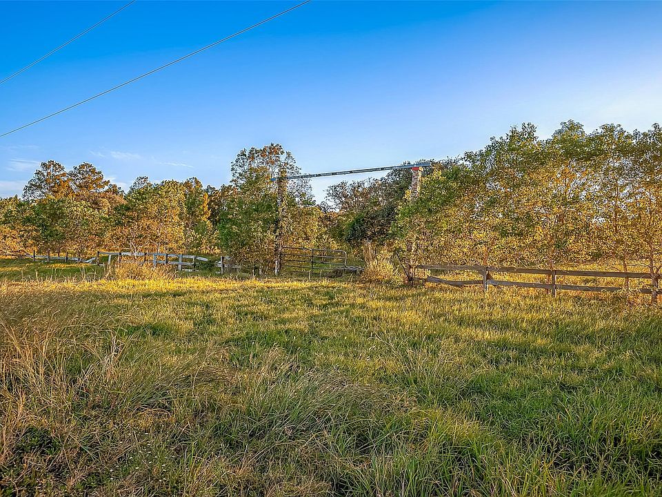 1st image of 2830 County Road 290