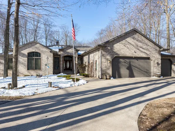 W4393 Walter Wieckert Rd, Appleton, WI 54913