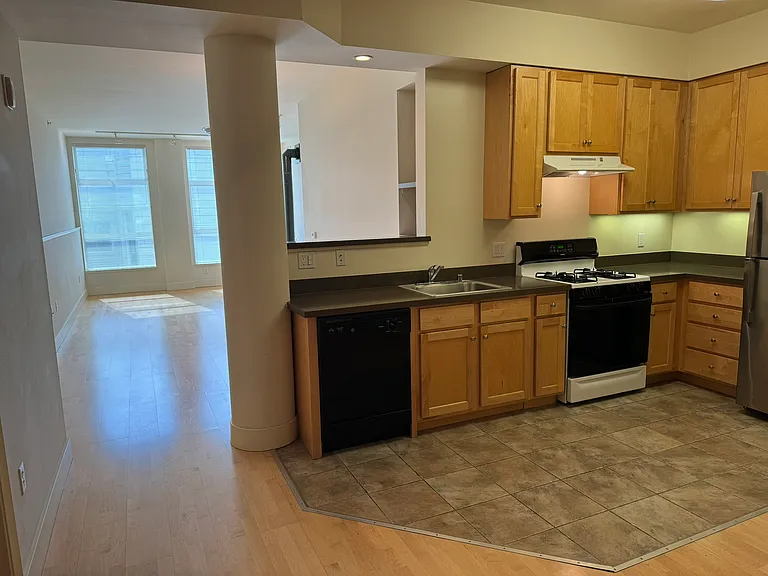 1630 California Street — Photo 34