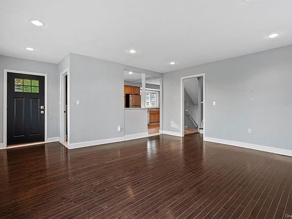 5th image of 20 General Heath Ave