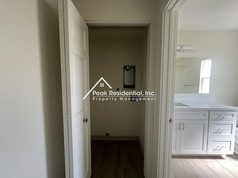 Gardenside Apartments — Photo 8