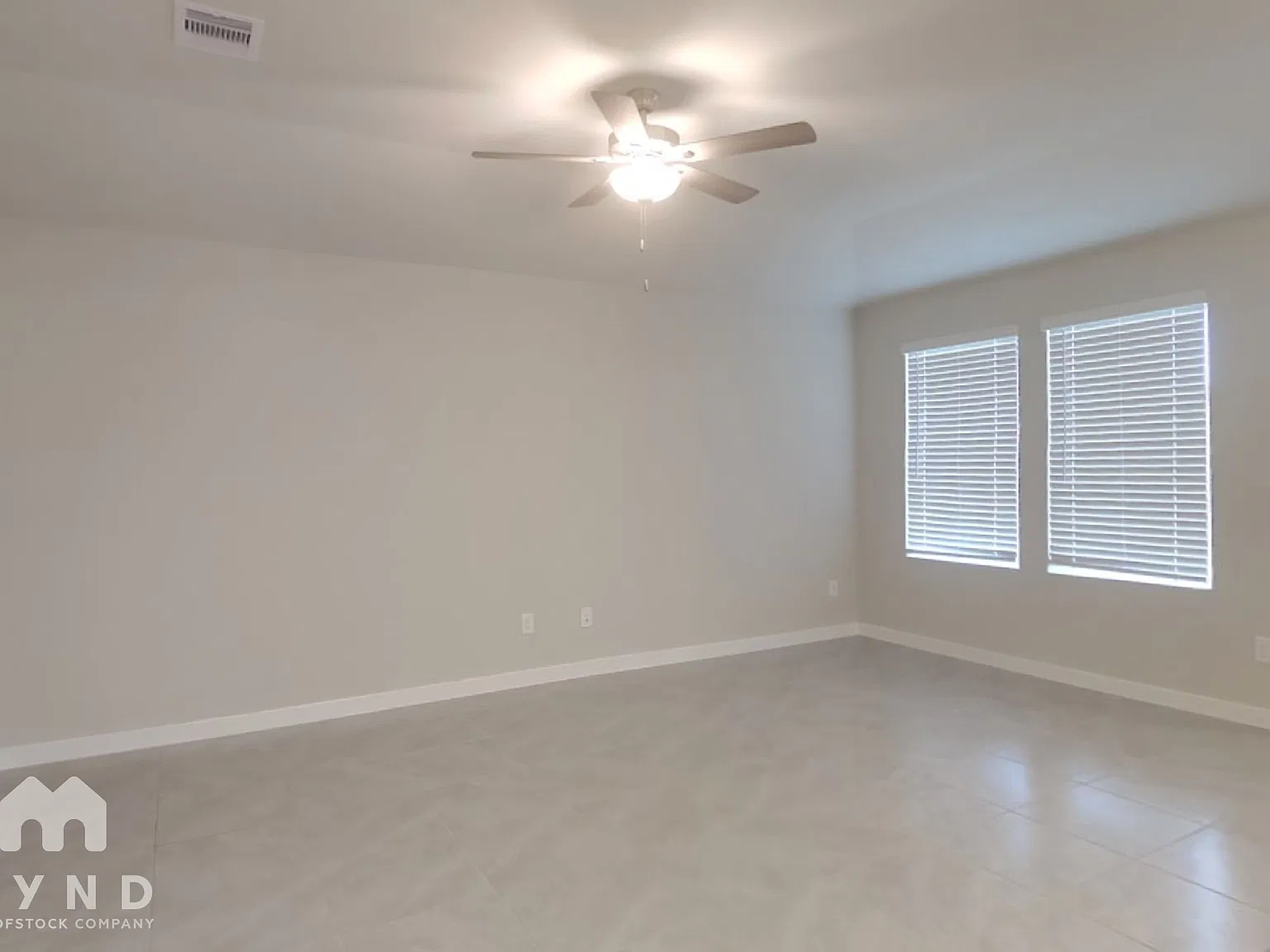 4 bed, 2.0 bath, 1688 sqft, $2,295 — Photo 2
