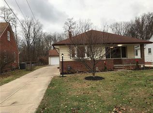 7404 Craigmere Dr, Middleburg Heights, OH