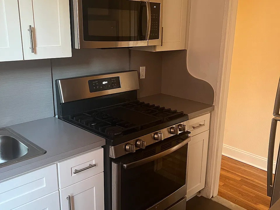 3323 Nostrand Ave #3J