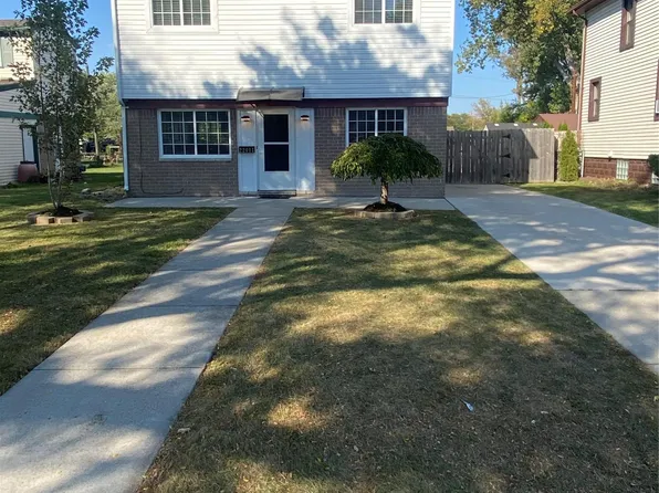 22011 E Ten Mile Rd, Saint Clair Shores, MI 48080