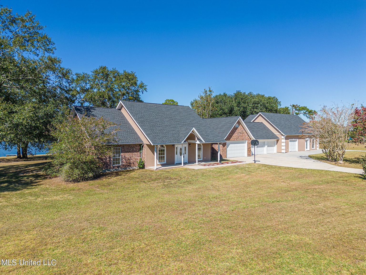 11127 Christopher Dr, Pass Christian, MS 39571 Zillow