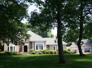 24 Turnberry Ln, Lookout Mountain, GA 30750