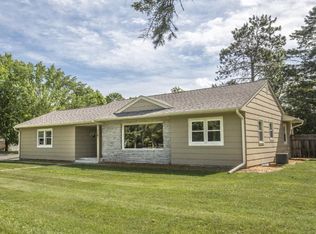 408 W River Dr, New Richmond, WI 54017