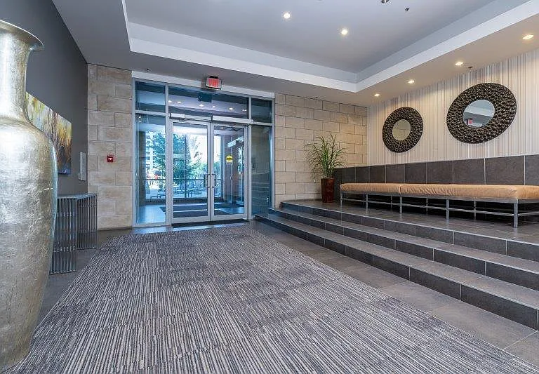 215 13th Ave SW #1305 — Photo 33