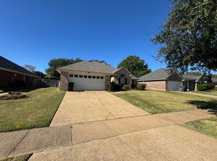 5912 Pampus Ln, Bossier City, LA 71112