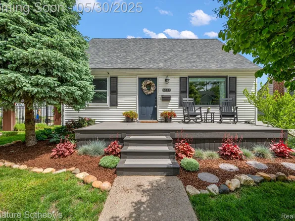 514 Gardendale St, Ferndale, MI 48220