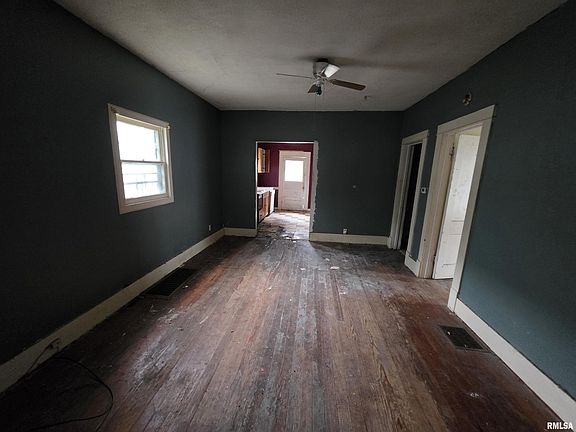 5th image of 405 Glen St