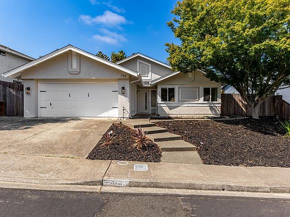 3rd image of 776 Rose Drive