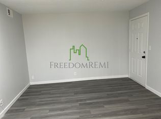 1311 Oakland Rd NE APT 4, Cedar Rapids, IA 52402