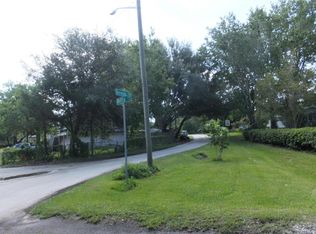 13656 Betty Dr, Jacksonville, FL 32224