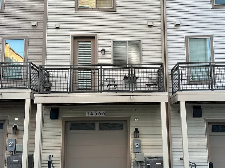 14566 Lake Vista Dr — Photo 10