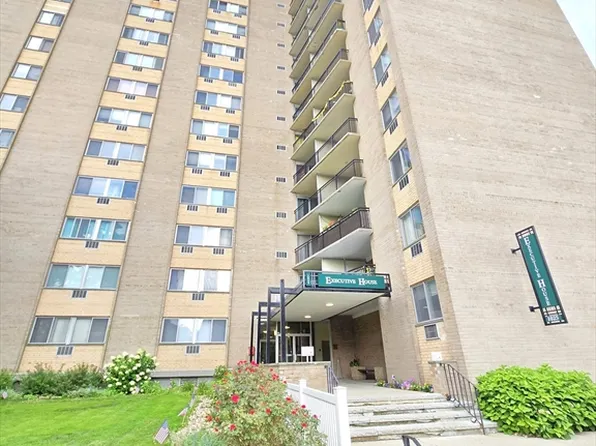 1025 Hancock St Unit 13A, Quincy, MA 02169