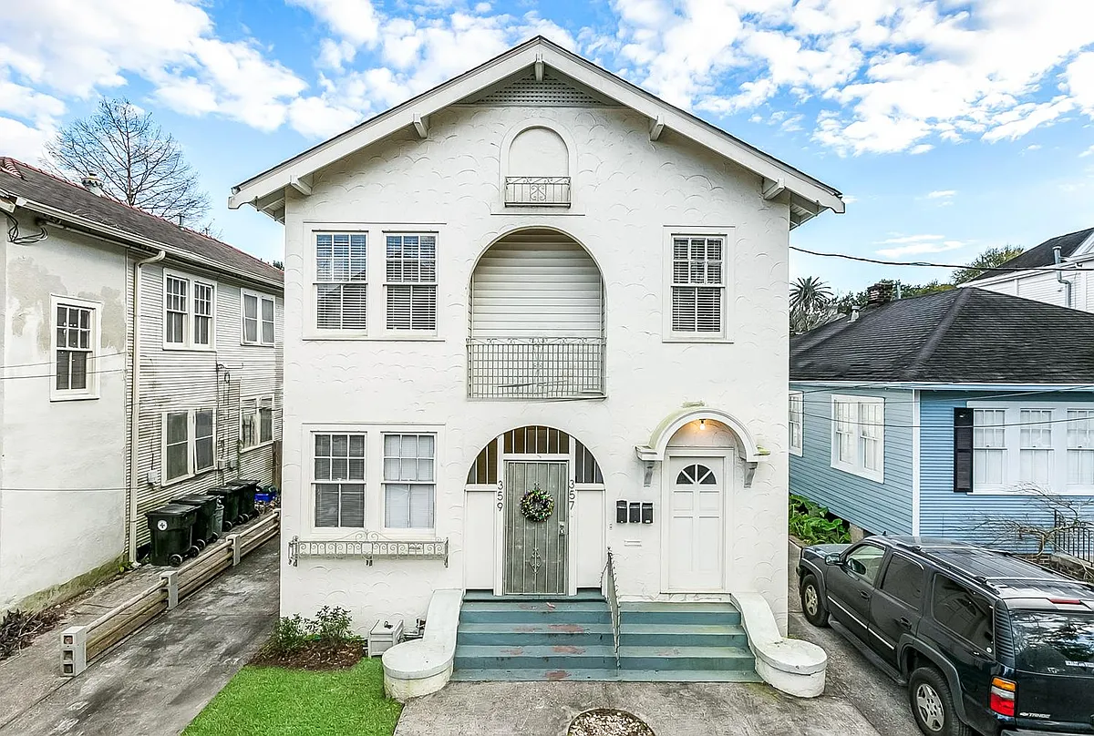 Building Photo - 357 Millaudon St