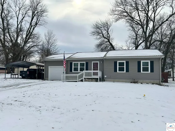 105 N Westwood Ave, Windsor, MO 65360