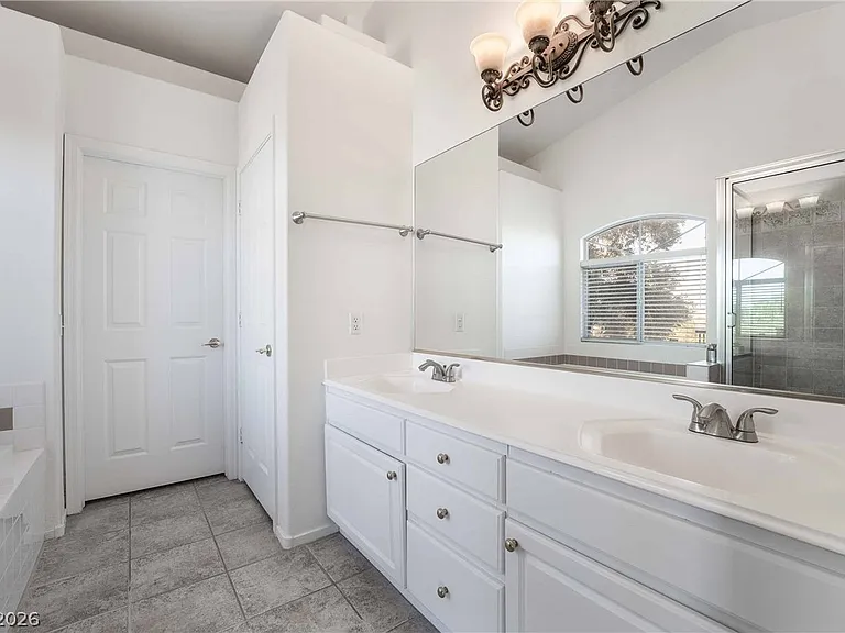 3194 Castle Canyon Ave — Photo 19