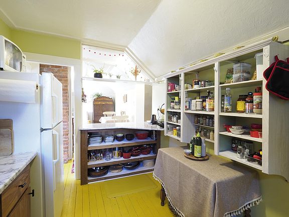 Kitchen NW view.