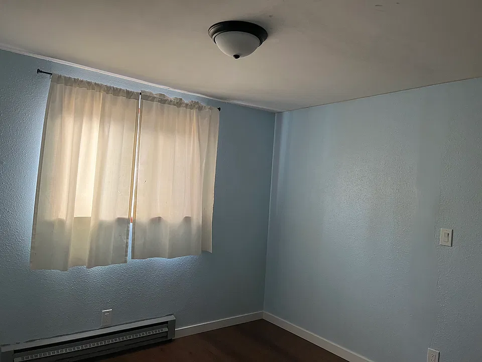 Jones Ave NE
