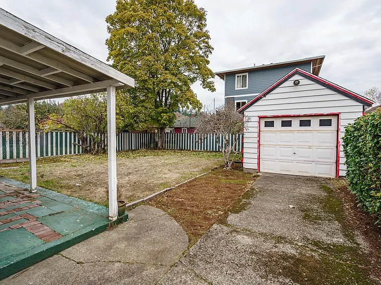 507 Beech St — Photo 24