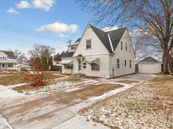 152 W University St, Owatonna, MN 55060