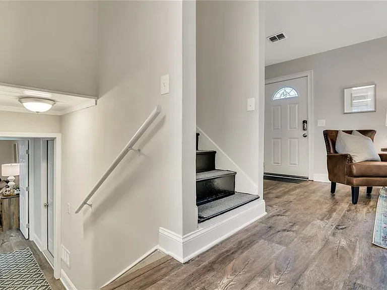Creek Mill Dr NW — Photo 11