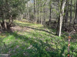 Bracken St, Johnstown, PA 15909