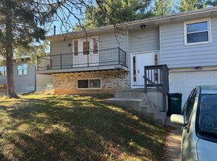 1438 Lakeview Dr, Fort Atkinson, WI 53538