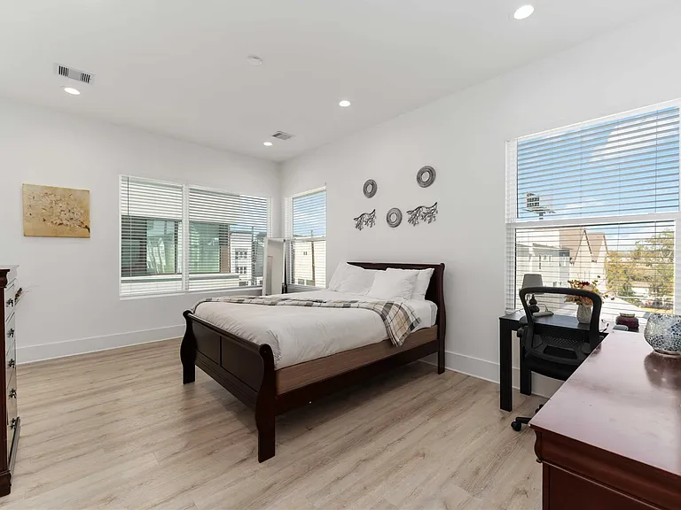 3410 Baer St #C — Photo 21